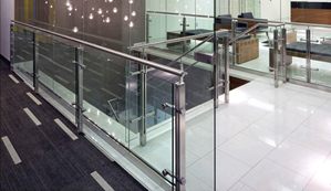 裝修選擇不鏽鋼樓梯立柱的尺寸一般是（shì）多少？