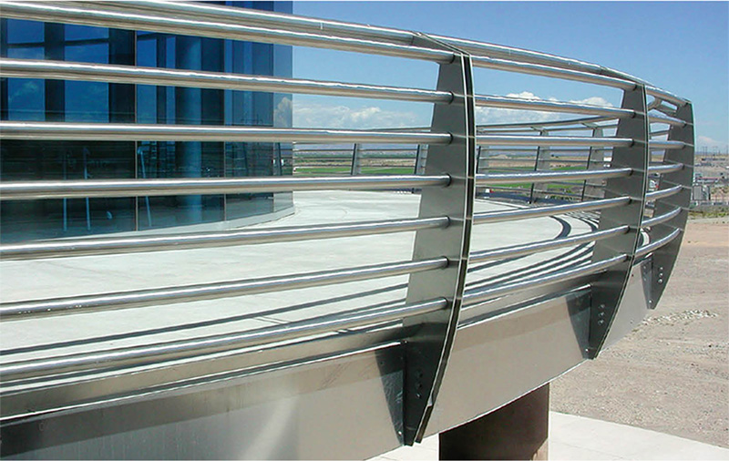 不鏽(xiù)鋼樓梯護欄 不鏽鋼(gāng)樓梯(tī)護欄