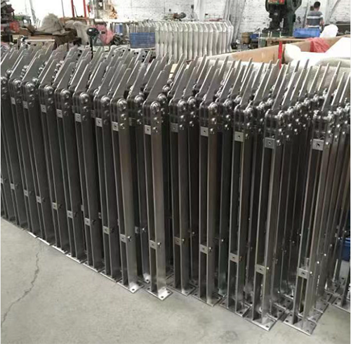 不鏽鋼(gāng)工程(chéng)立柱 不鏽鋼(gāng)工程立柱