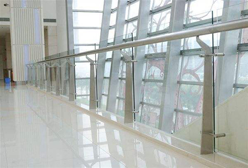 不鏽鋼工程立柱 不鏽鋼工(gōng)程(chéng)立柱